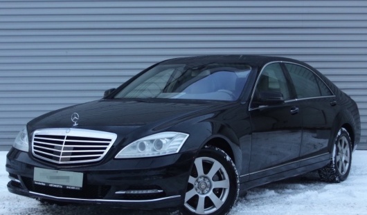 Аренда автомобиля Mercedes-Benz S-class (221) с водителем в Казани