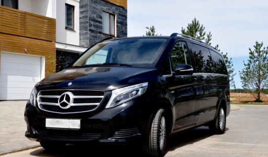 Аренда минивэна Mercedes-Benz Avangarde V 250 d с водителем в Казани